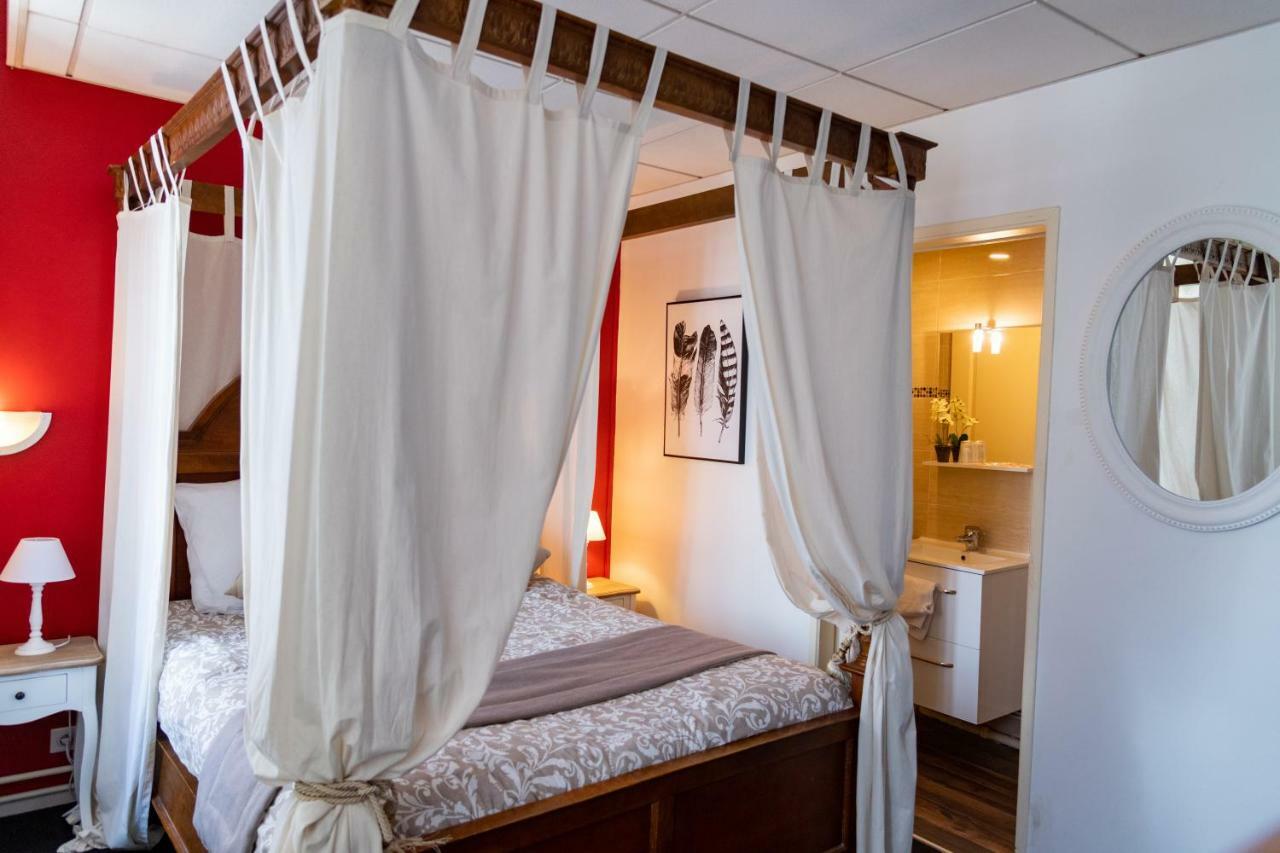 Hotel Henri IV Sully-sur-Loire Bagian luar foto