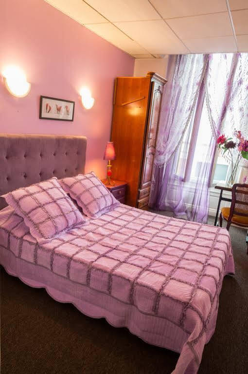 Hotel Henri IV Sully-sur-Loire Bagian luar foto